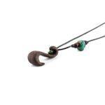 گردنبند چوب آبنوس و سنگ مالاکیت(فلامینگو)