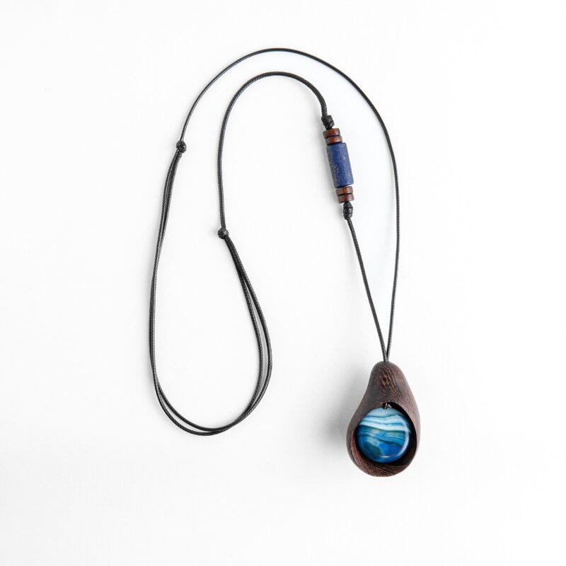 گردنبند چوب ونگه آفریقا و عقیق آبی (دریا) - Image 2