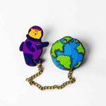 پین زنجیردار Astronaut Bear1