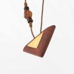 گردنبند چوب رز وود و فلز برنج - Image 2