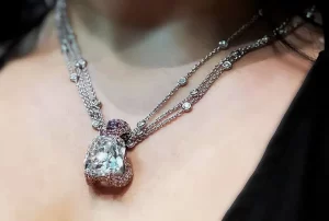 گردنبند-الماس-فورچونا