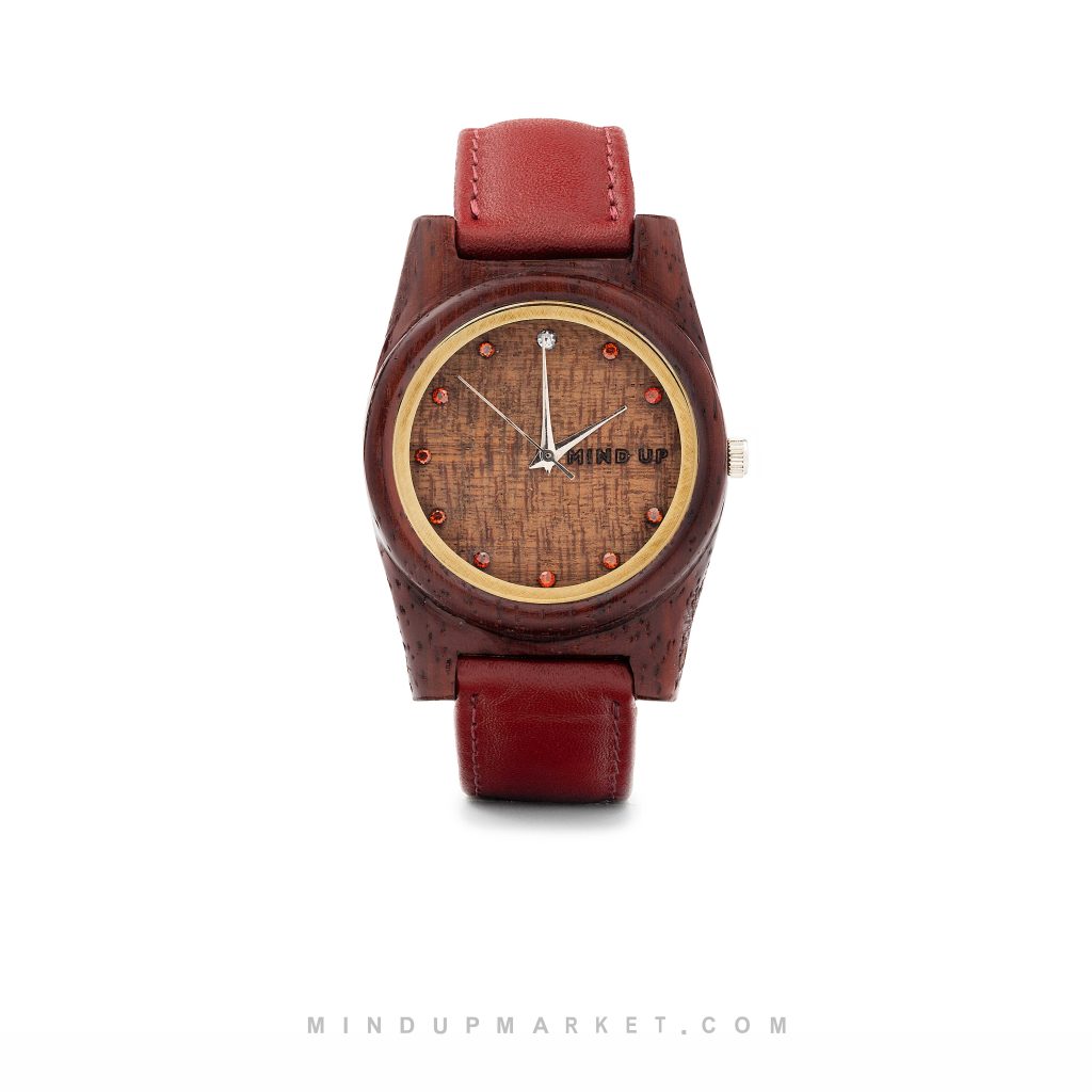 ساعت چوبی عشق