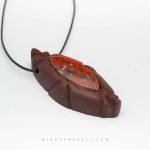 گردنبند چشم خون