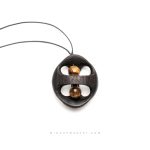 گردنبند هستی