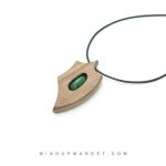 گردنبند درفش