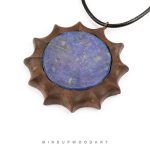 گردنبند چوب گردو با سنگ لاجورد