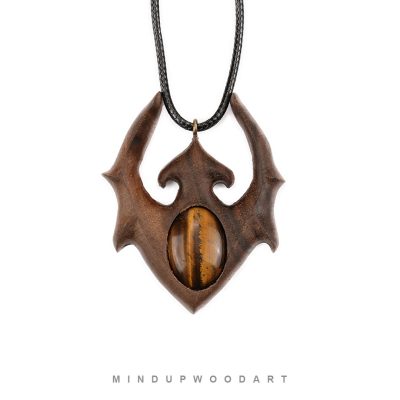 گردنبند چوبی چشم ببر دست‌ساز